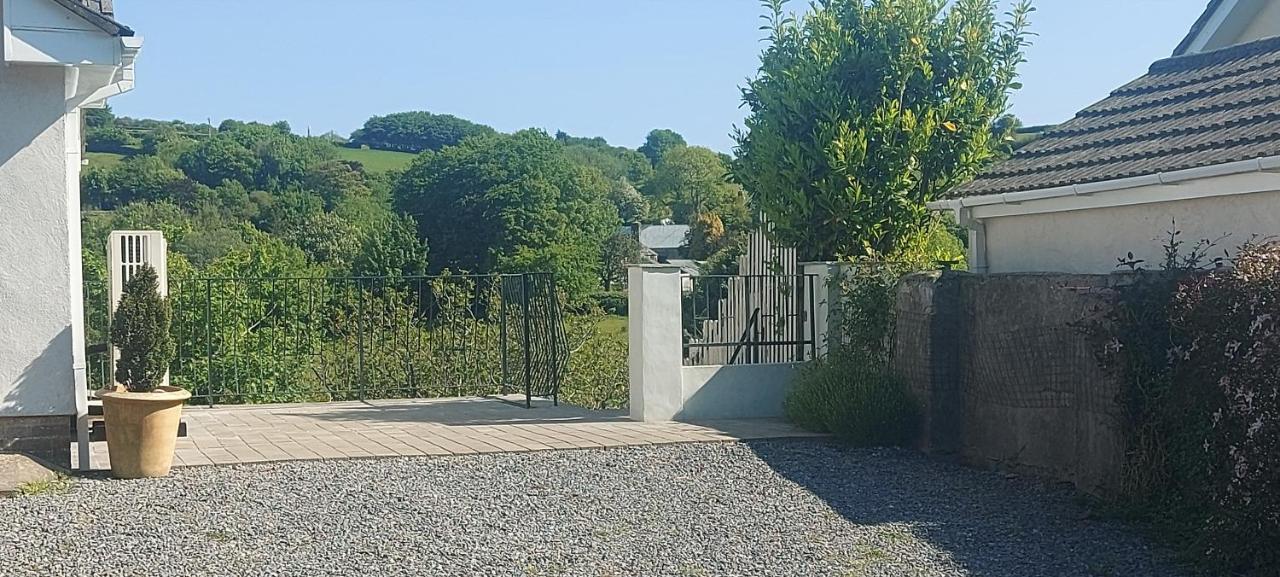 Highfield House, Parracombe, Modern B&B Exterior photo